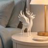 Geweih Hirsch Dekor Weihnachten Elch Statue mit Flügeln, 3D Gedruckte Rentier Figur, Moderne Skulptur für Wohnzimmer Stehender Esstisch, Kamin,