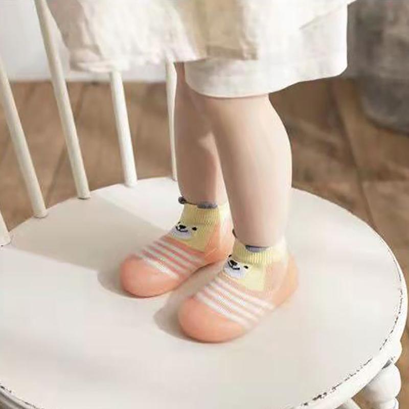 Weiche Baby-Kleinkindschuhe Baby-Kleinkindschuhe Bodensocken Schuhe Cartoon Kinder Rutschfeste Gummisohle Kleinkindschuhe Weich Gestrickt