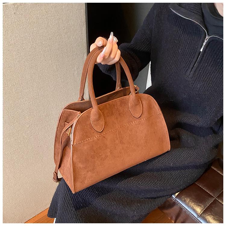 Women's Large-Capacity Tote Bag - Versatile Crossbody Handbag for Autumn/Winter 2024