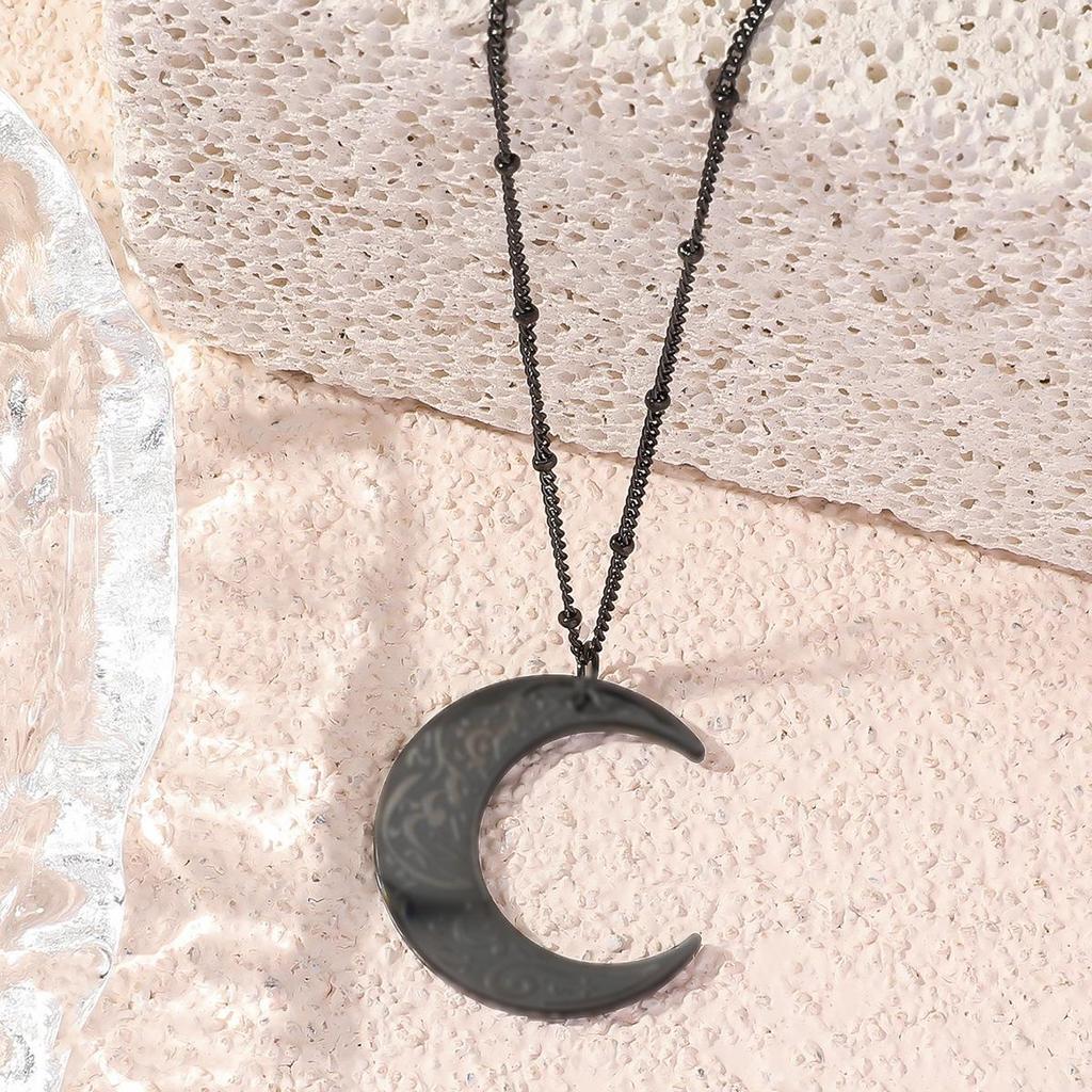 Versatile Crescent Pendant Necklace: 4-Color Titanium Steel Clavicle Chain