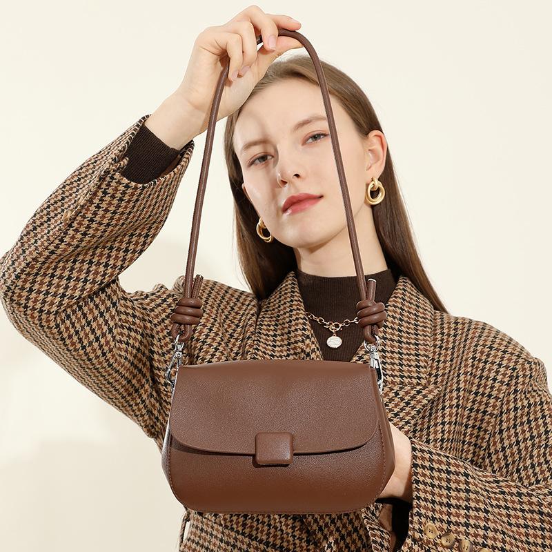 Spring Style Niche Light Luxury One Shoulder Crossbody Bag Temperament Douyin Retro Soft Leather