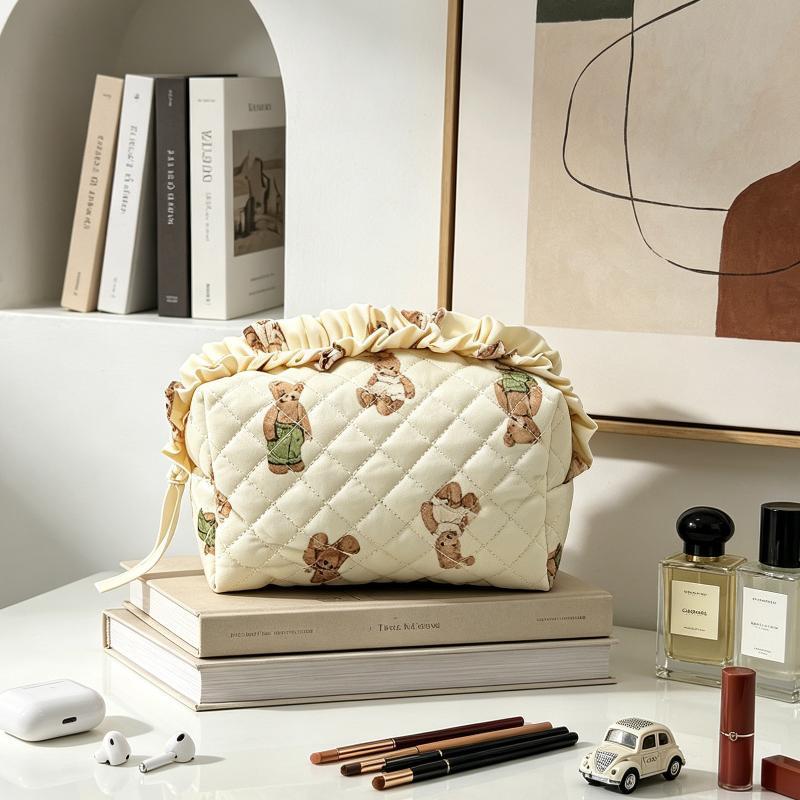 1Pcs Cute Quilted Makeup Bag Floral Bow Large Capacity Cosmetic Bag Makeup Pouch Women Girls