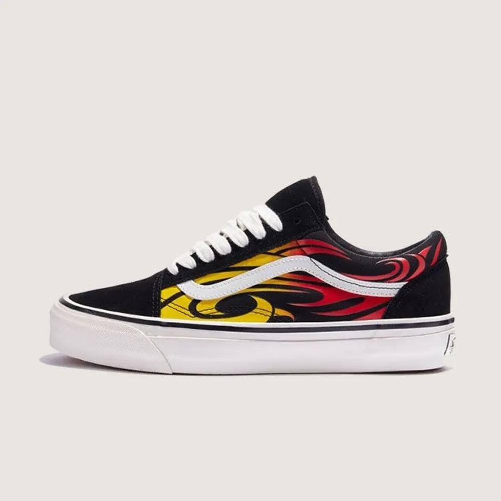 Vans Premium Old Skool Flame sneakers 285