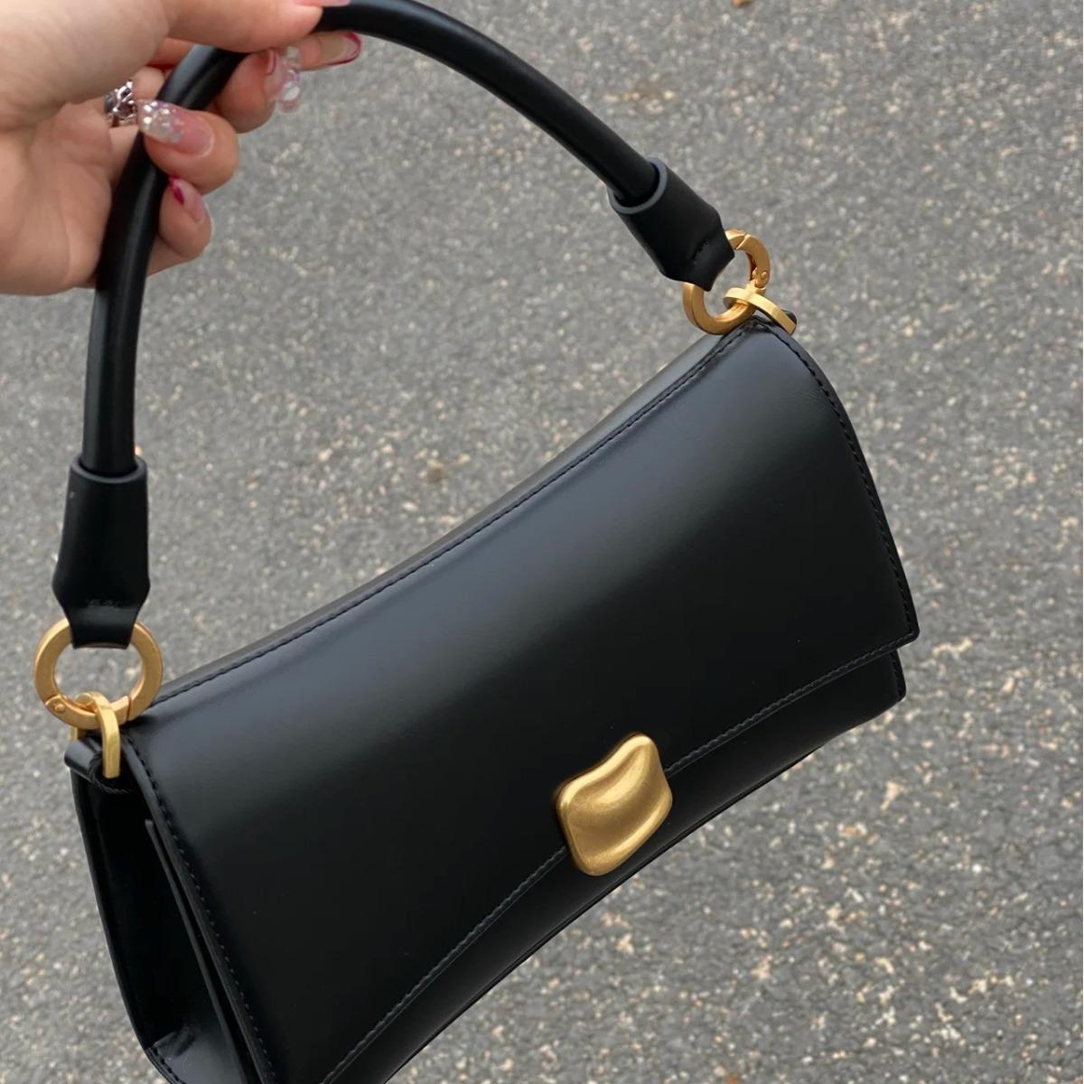

Black Underarm Bag for Women, New High-Quality Texture, Niche Design, Single Shoulder Vintage Handbag, Small Square Bag, Crossbody Bag чорний