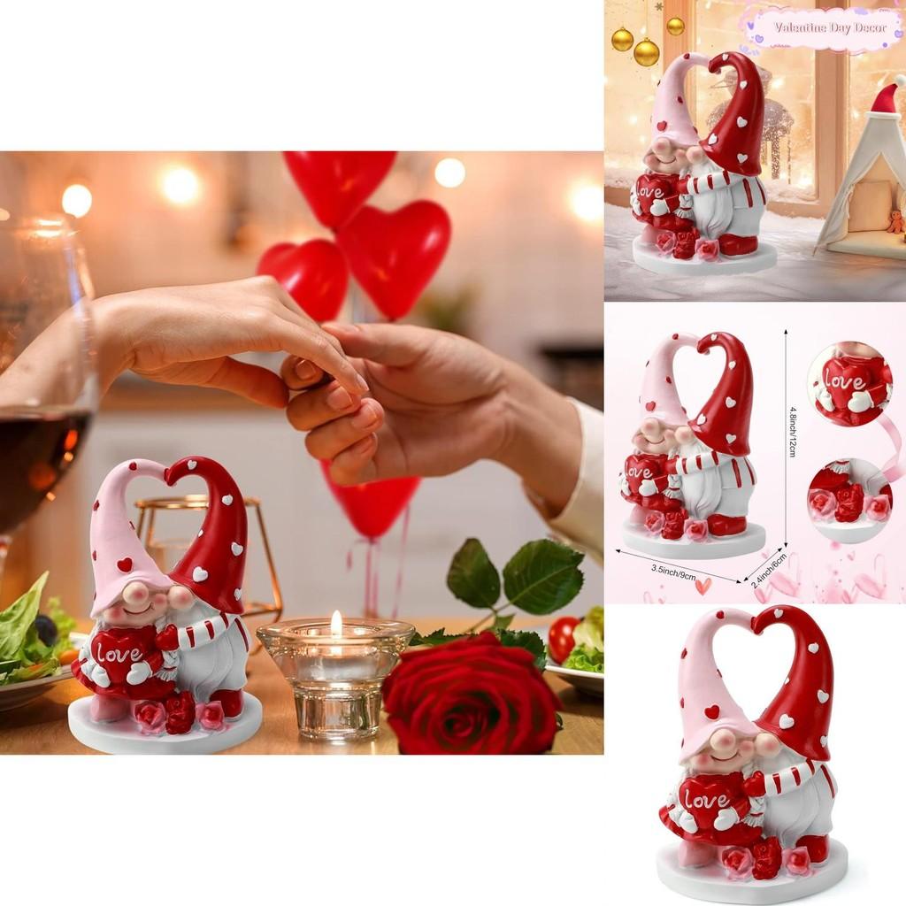 Resin Lovely Handmade Gnome Decoration For Romantic Gifts And Memorable Celebrations