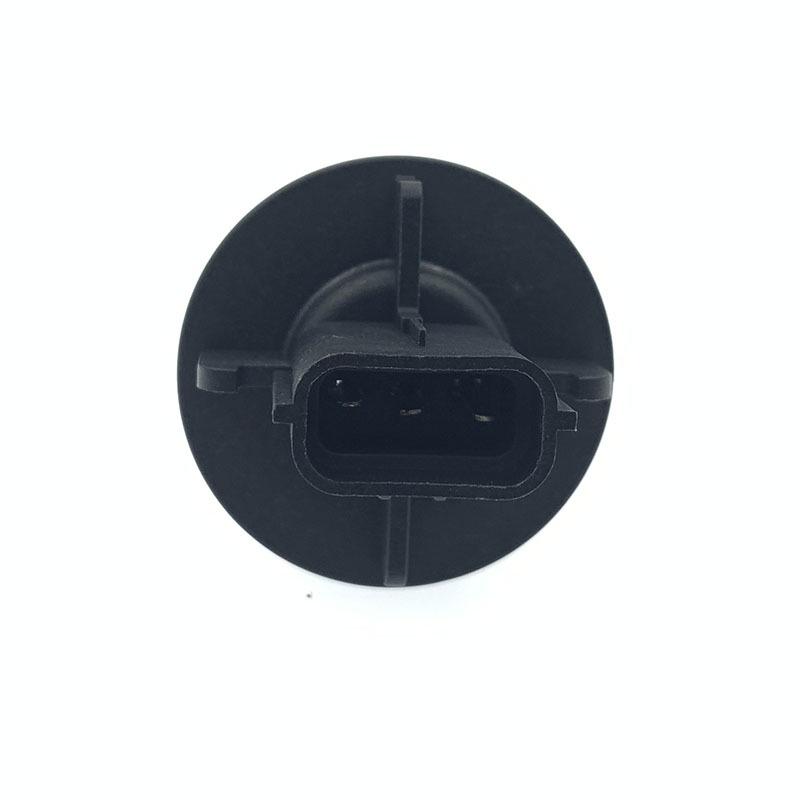 XBP100190 Compatible Three-Pin Brake Light Socket Bulb for Land Rover Models AMR1422/MA939976-TA975885