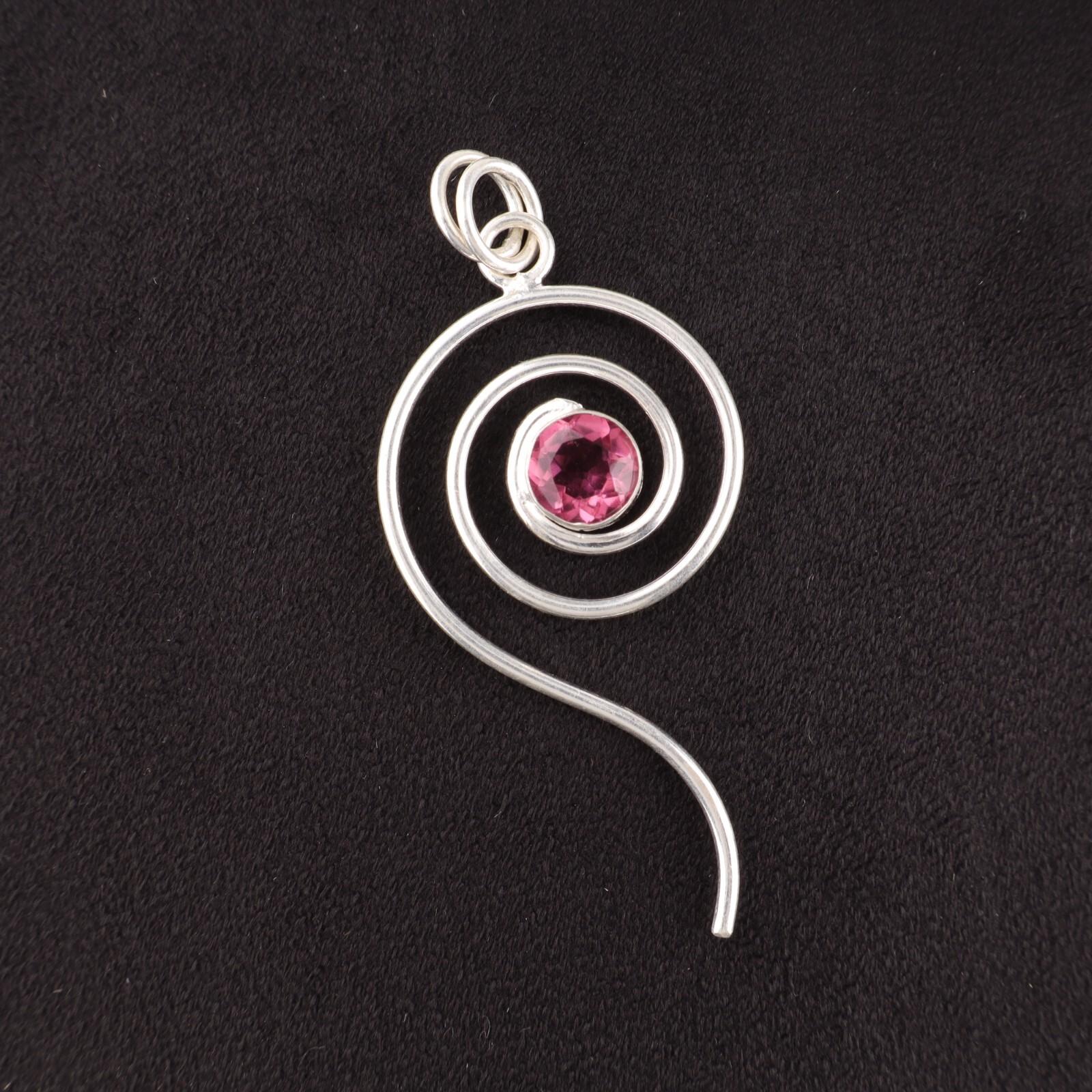 

Драгоценный камень Розовый Турмалин Ювелирные изделия из стерлингового серебра 925 ручной работы Подвеска для свадьбы PP-42-11