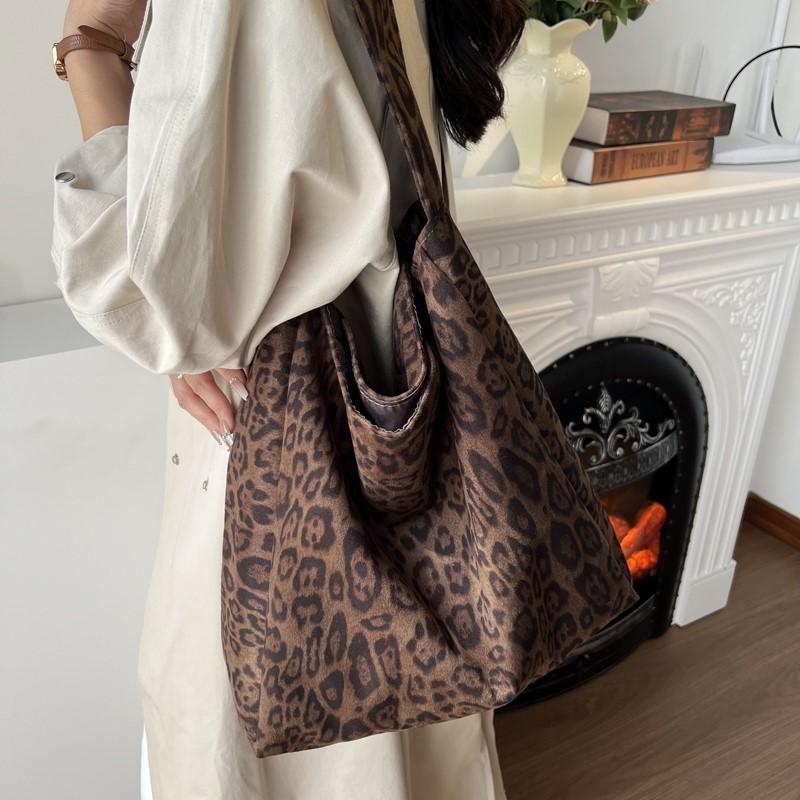 Leopard Print Bag Women's Large-capacity New Autumn and Winter Matte Retro Shoulder Underarm Bag Commuting
