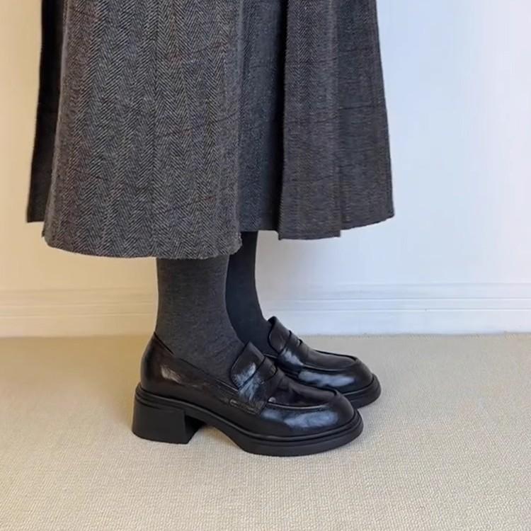 Sheepskin~ Retro Commuting Leather Round Head Platform Thick Heel Loafers Women's Black Temperament Small Leather Shoes Medium Heel Single Shoes