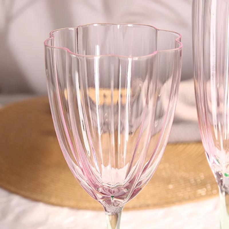 Retro Bägare Färggradient Rosa Blomma Kopp Blyfritt Glas Champagne Vinglas Nordisk Lätt Lyx Klar Medeltida Kronbladsbägare