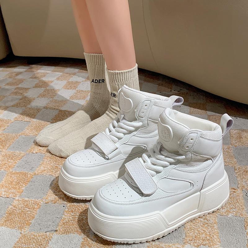 2024 New Running Shoes Women's High Top Thick Sole Comfortable Sports Shoes Outdoor Solid Color Women's Casual Skateboard Shoes