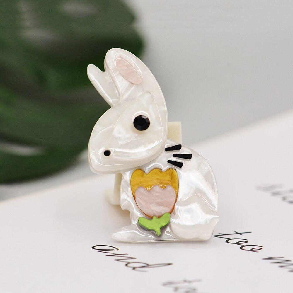 Spezielle Acryl Tier Cartoon Brosche Anime Kaninchen Form für Frauen Kinder Kleid Hut Hijab Pin