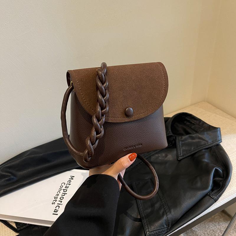 

Niche Y2K Retro Frosted Small Square Handbag - 2025 Spring Collection, Versatile Single Shoulder Crossbody Bag for Women кавовий