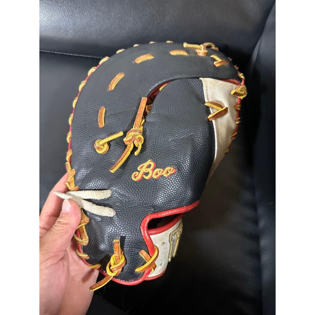 Used Wilson EE Softball Gloves Black/Red/White