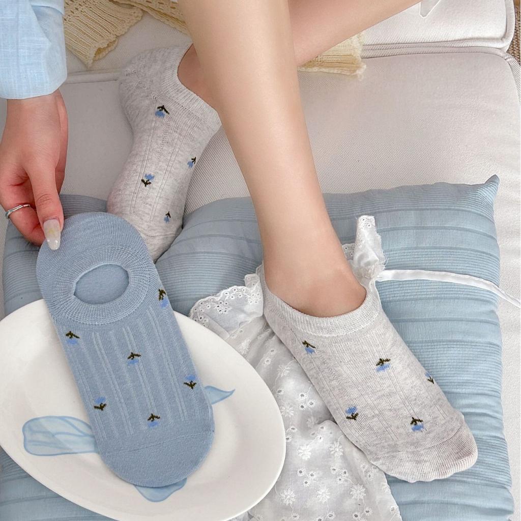 Boneless Floral Women's Socks with Invisible Shallow Opening Boat-shaped Design. Summer Lightweight Style. Anti-slip and Non-slippery. Breathable.