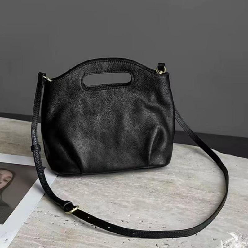 Korean niche retro handbag women's new work commuting versatile high-texture soft leather large-capacity messenger bag