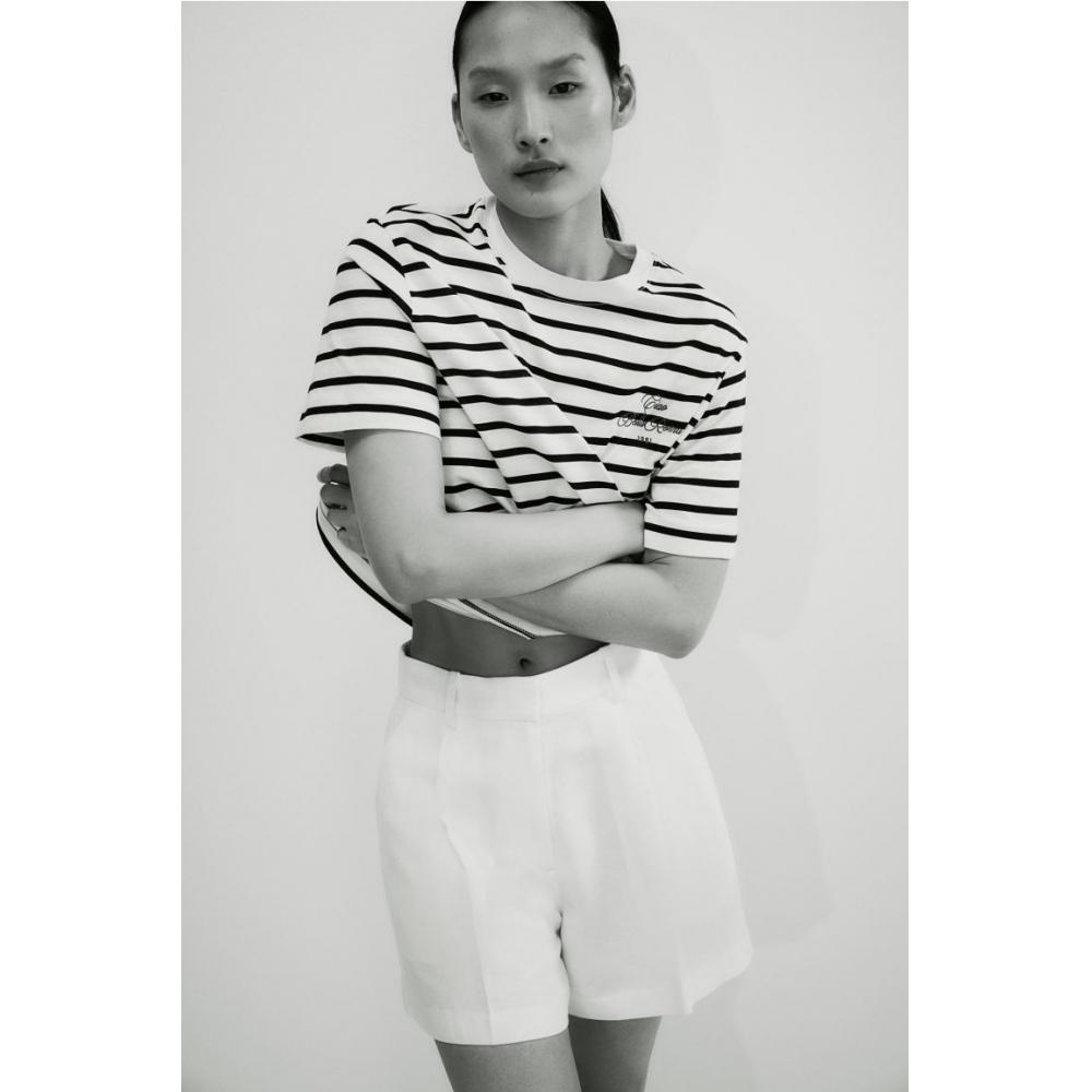 

Футболка с принтом HM, белая полоска