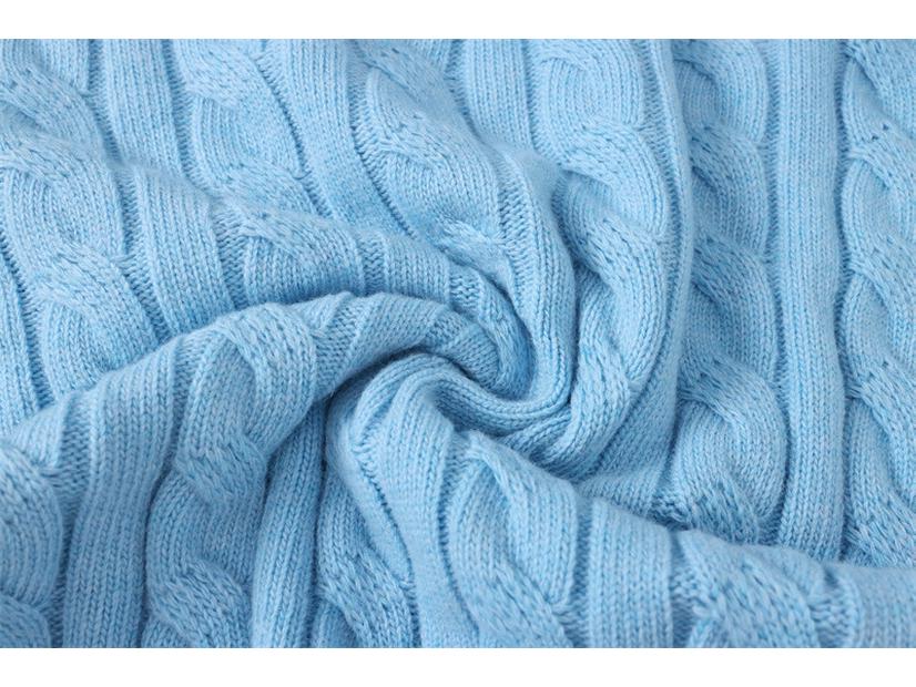 Paul Herren Polo-Pullover aus Kabelstrickwolle und Baumwolle mit halbem Reißverschluss, halbem Stehkragen, kleinem Pferde-Logo, Langarm