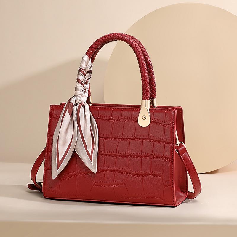 

Bridal Wedding Bag Mom Women S Bag Crossbody Bag Premium Commuter Light Luxury Handbag