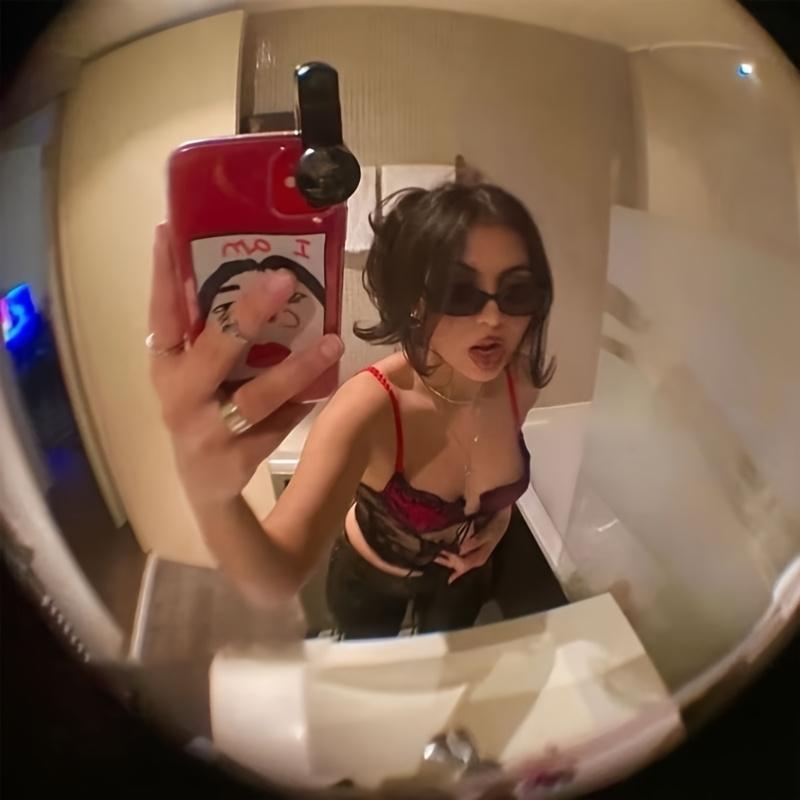 3-In-1 Mobile Phone Camera Accessory Featuring Three Lens Types: Wide-Angle, Macro, And Fisheye for Outdoor Travel Photography