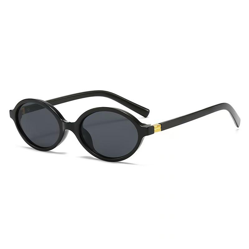 Zhang Yuanying Inspired Korean Retro Oval Glasses Frame for Women - Versatile, Plain, and Fashionable Clear Lens Bookworm Style.
