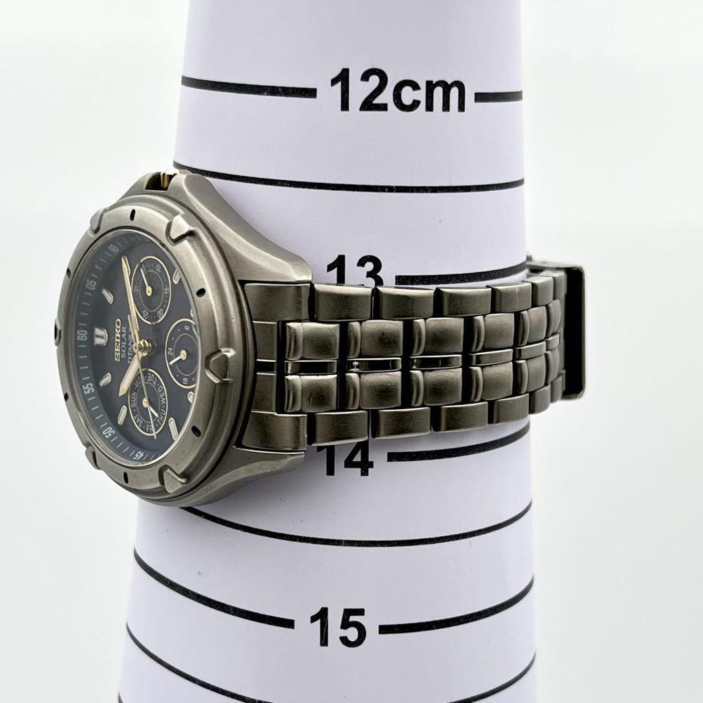 [USED] Working SEIKO SOLAR TITANIUM Chronograph Watch with Blue Dial