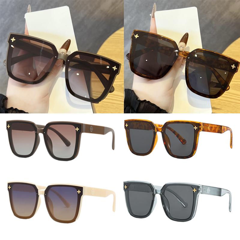 

4pcs Pack Fashion Oversize Frame Sunglasses Sets Women Outdoor Sunshade Retro Square Gradient Eyeglasses UV400 Glasses Unisex