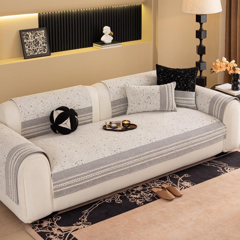 

Light Luxury High-End Sofa Cushion Cover Cloth Is Universal In All Seasons New Fixed Non-Slip And Anti-Cat Scratch Seat Cushion Cover 70*70cm