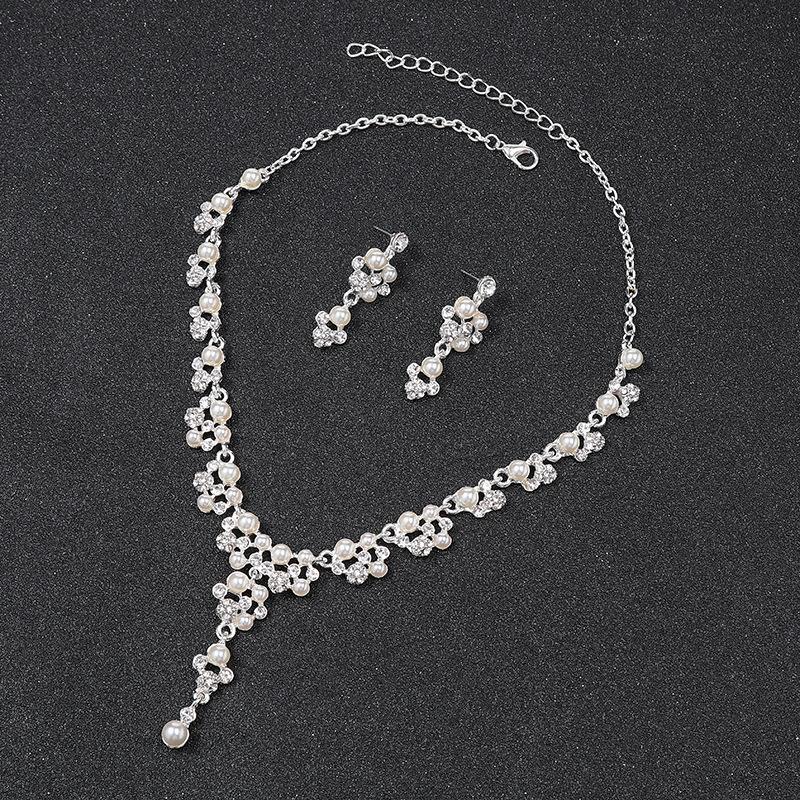 3pcs Zircon Necklace Set for Women Light Luxury Euro Versatile Layering Chains Sweater Bone Lock Alloy Bridal Zircon Set