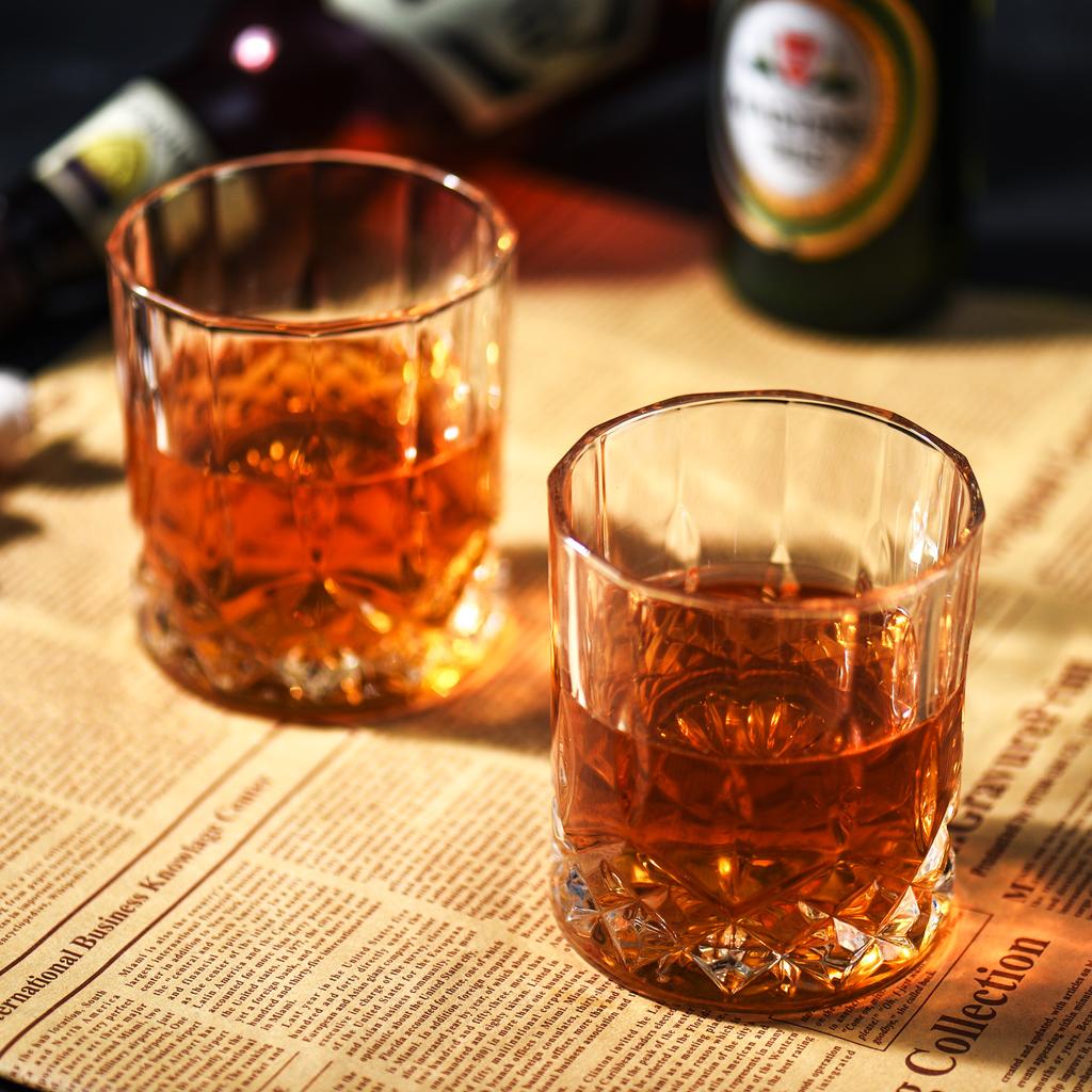 Whiskey Glasses Set of 4, Old Fashioned Glasses 10oz Crystal Glasses with Luxury Box for Scotch Bourbon Liquor Cocktail