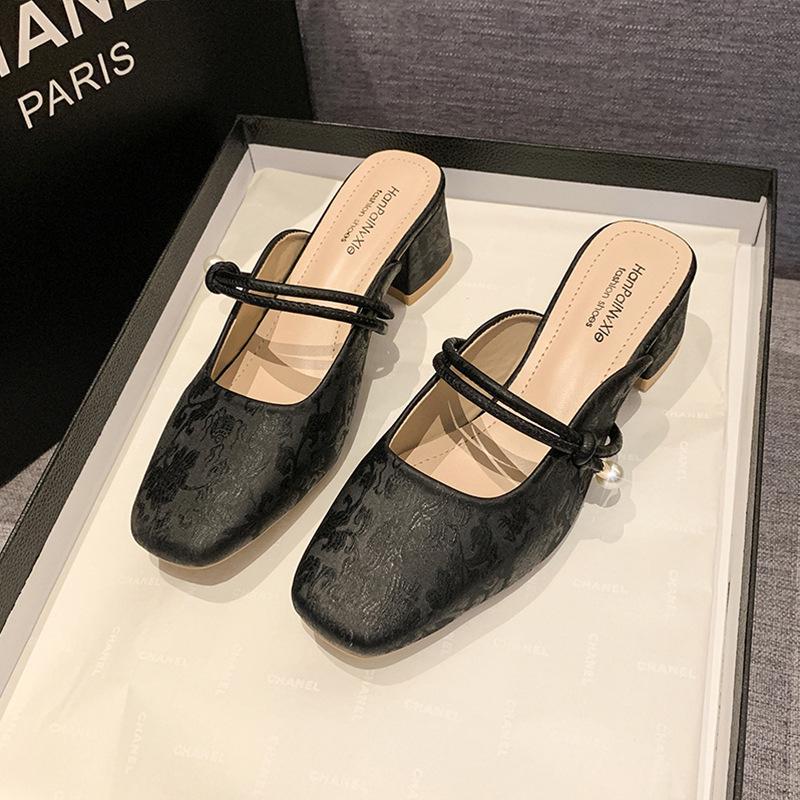 

Французский новый китайский модный темперамент весна и лето драг женская верхняя одежда 2025 лето новый нишевый универсальный с юбкой острый 40 чёрный