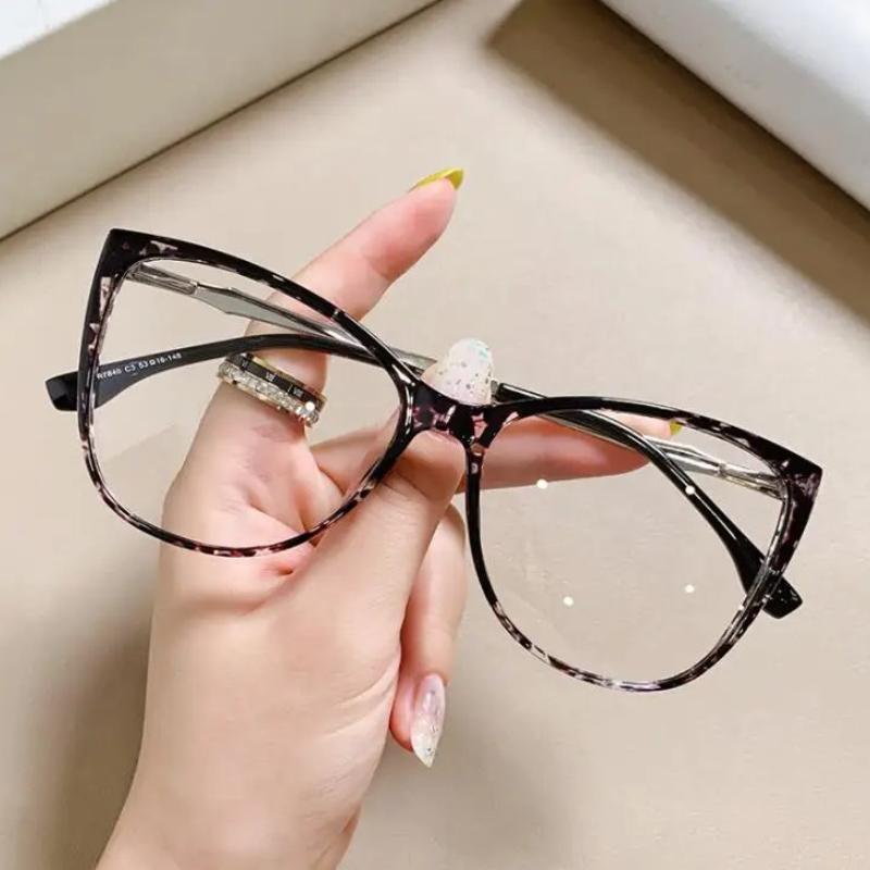 Vintage Gradient Eyeglasses for Nearsightedness Anti Blue Light Glasses Elegant Female Ultralight Cat Eye Eyewear Frames