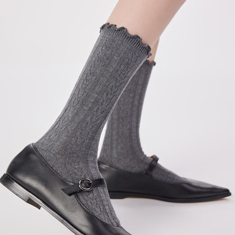Autumn And Winter Wool Socks Women'S Japanese Retro Relief Curled Edge Medium Tube Stacking Socks Lace Cashmere Women'S Socks