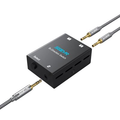 Der SGEYR Stereo-Audio-Umschalter ist ein AUX-Audio-Lautsprecherwähler für Mobiltelefone und unterstützt 1 Eingang 2 Ausgänge oder 2 Eingänge 1 und wird mit einem Audio a