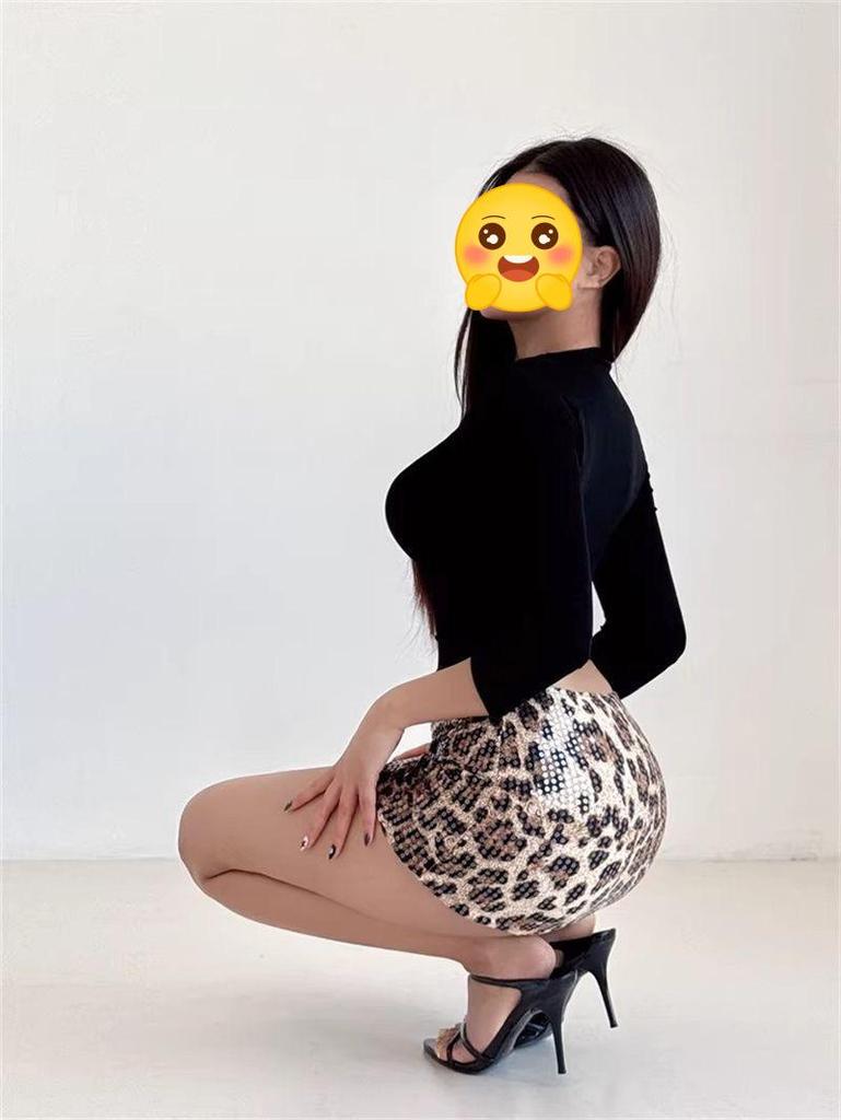 Leopard Print High Neck T-shirt & Half Skirt Set - Summer 2026 Collection for Women: Spicy, Sexy, High Waist, Slimming Fit.