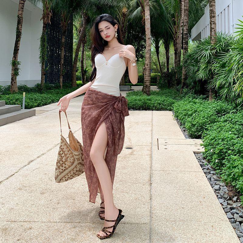 

One-piece Swimsuit Women s High-end Feeling Ins Sexy Pure Desire Seaside Vacation Hot 2-piece Mailard M