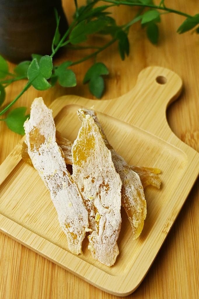 Tsumami Kura Dried Sweet Potato Imperfect Made with Domestic Beni Haruka Soft Chewy Small Pack 180g x 5 Bags