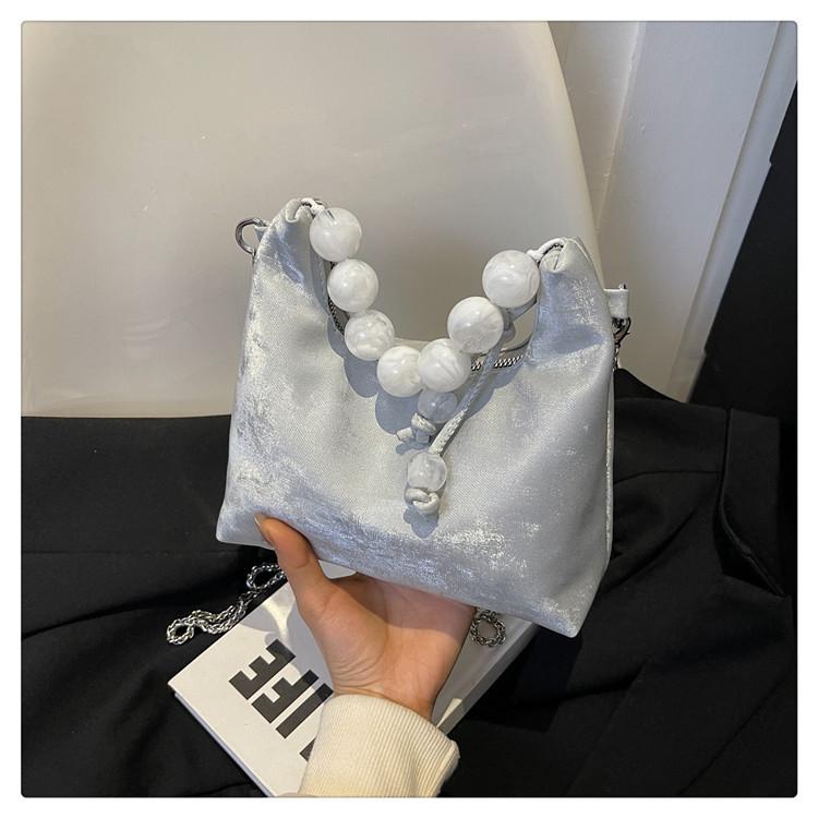 

Нова китайська сумка жіноча літня нова ручна вишита перлами сумка-пельмень модна трендова універсальна сумка на плече срібний