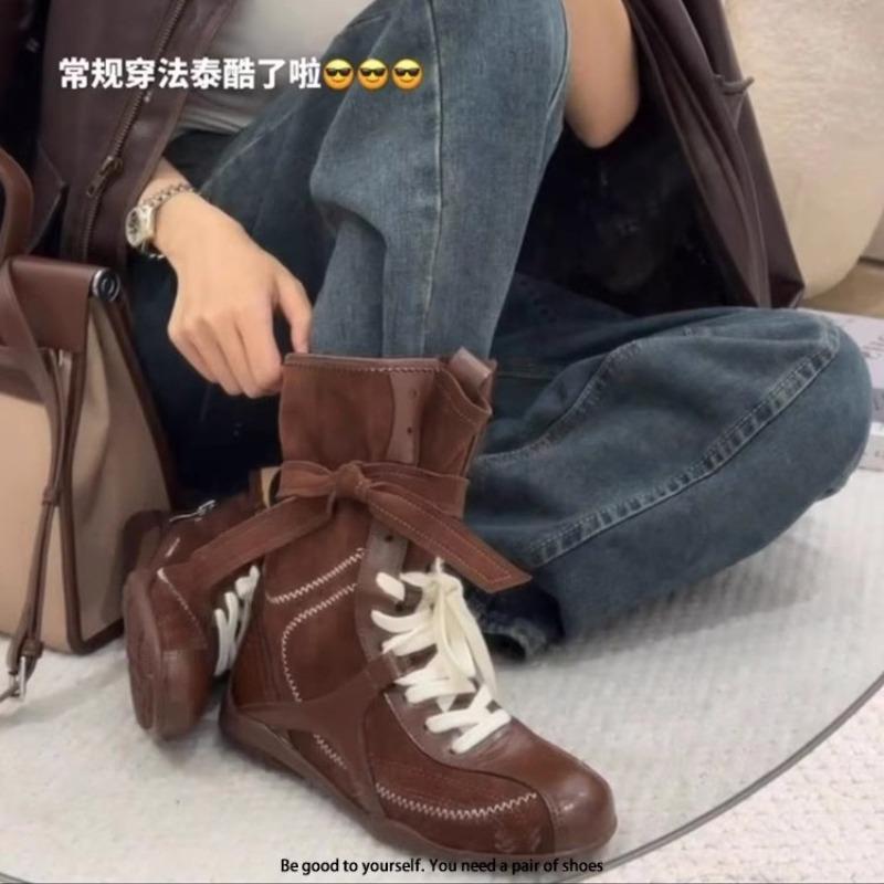 Sweet and Cool Version of Retro Inner Heightening Martin Boots Women's British Round Head Lace-up Sports Boots Short Boots Boxing Boots