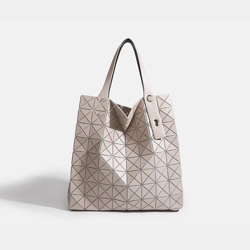 IELGY Ladies Tote Bag - Diamond Pattern, Commuter-Friendly with Large Capacity