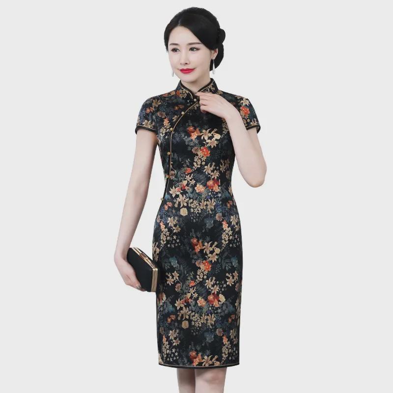 Silk Cheongsam: Retro Chinese Style Summer Dress for Middle-Aged and Elderly Women, 2023 Edition