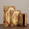 Scaffale per Libri in Legno Retrò Europeo: Ornamenti Vintage e Scatola Decorativa per Libreria