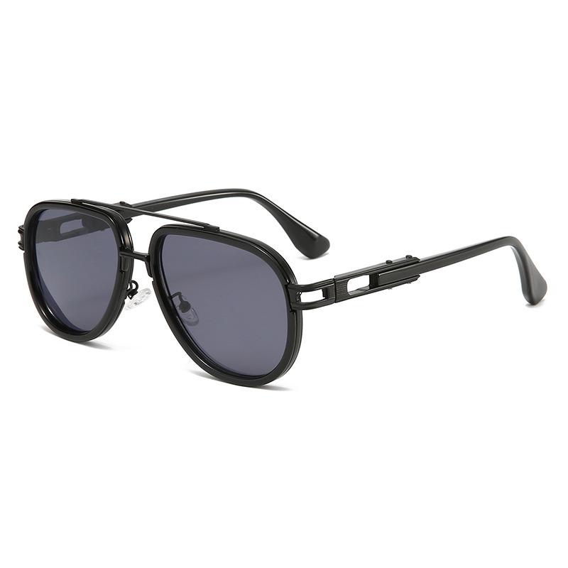 Double Bridge Metal Sunglasses with UV400 Protection Fashionable PC Lens for Unisex Outdoor Activities