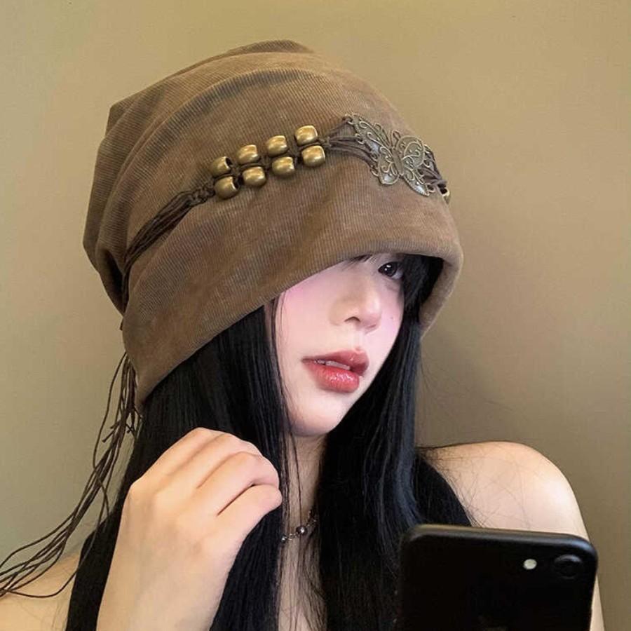 Autumn and Winter British Retro Tassel Beads Butterfly Piles Hat European and American Casual Versatile Pullover Hat Windproof and Warm Cold Hat