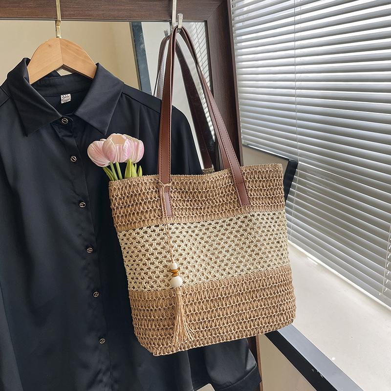 Handwoven Straw Tote Bag for Women Summer Beach Vacation Style Picnic Handbag CLE