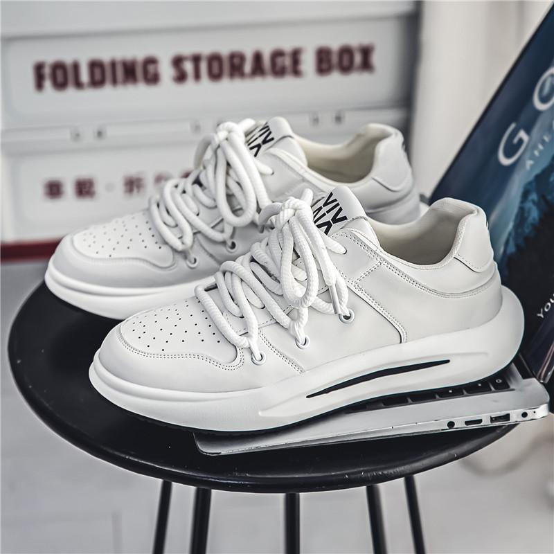 2025 New Spring White Shoes for Men Korean Dissolving Shoes Breathable Skate Shoes Platform Lacing Men Shoes