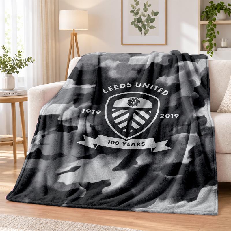 Leeds United Football Printed Flannel Blanket Warm Comfort Bed Throw For Indoor Home Decoration