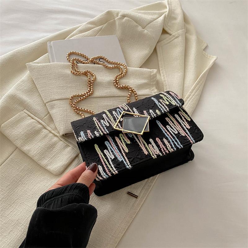 

Trendy Summer 2024 Fashion Mini Square Bag Chic Retro Shoulder Bag With Magnetic Closure чёрный