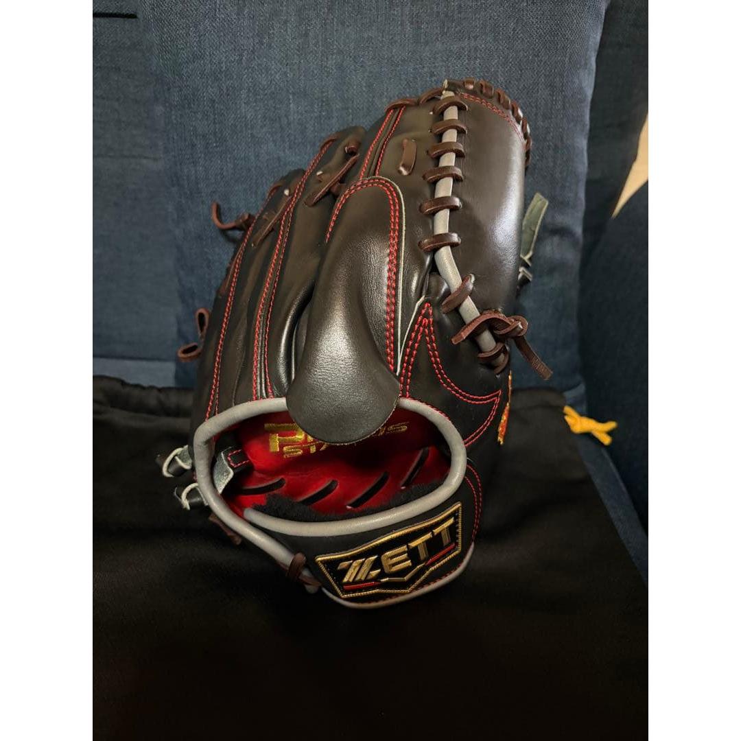 Used ZETT Pro Status Custom Glove Hardball for Pitchers