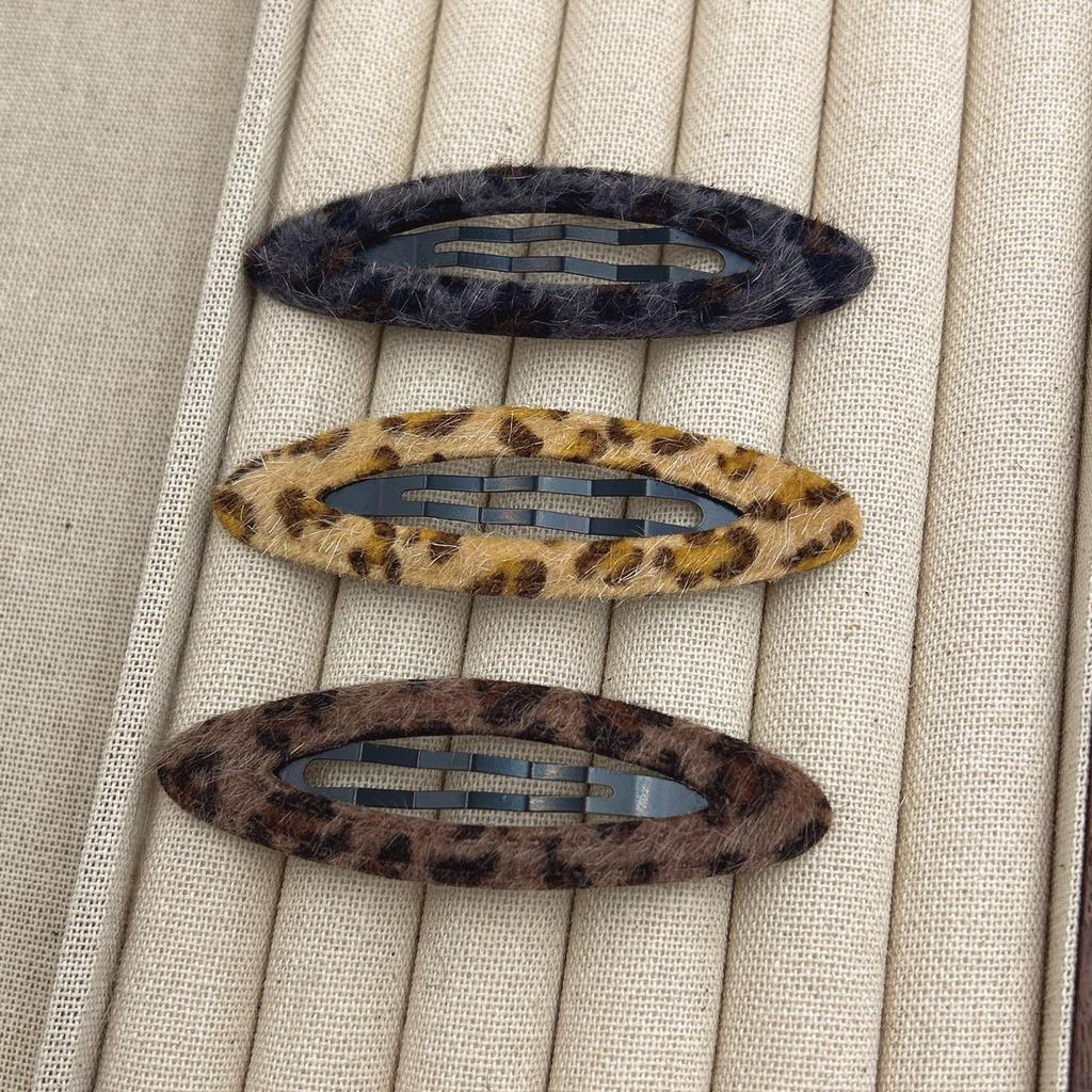 Korean Leopard Print Hair Clip for Babies - Forehead, Side Bangs, Back of Head Accessory for Autumn & Winter.